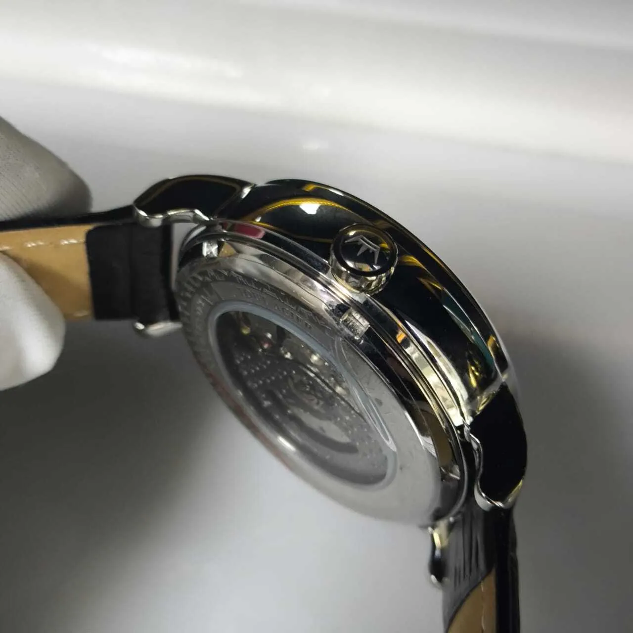 YOUNGER &amp; BRESSON YBH854401